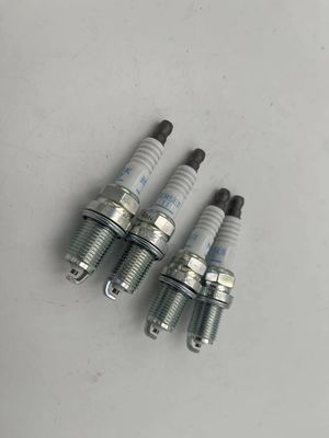 아이렛 및 세탁기 표준 스파크 플러그 OEM 18814-11051 사용자 정의 필요